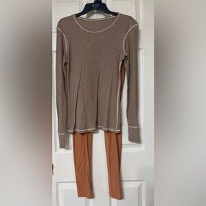 LuLaRoe Women’s Orange Patterned Leggings & Long Sleeve Thermal Top